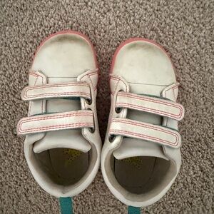 Ten Little Everyday Kids White and Pink Velcro Shoes